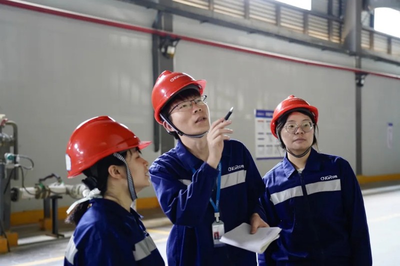 聚眾力·向光行｜三年逆襲成行業(yè)標(biāo)桿，看中偉磷系破局背后的“創(chuàng)新力”